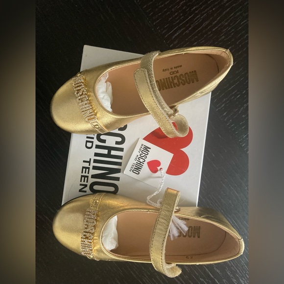 Moschino - Picture 6 of 12